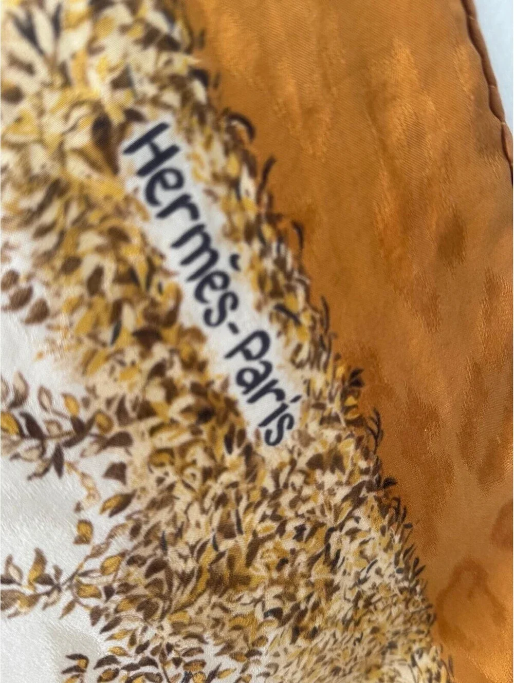 Hermès “Kenya” Carré 90 Jacquard Silk Scarf – Robert Dallet Wildlife Design